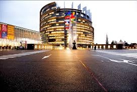 Algunos  eurodiputados creen que sacar a Panamá y otros siete paraísos fiscales de la “lista negra” resta credibilidad a la UE.